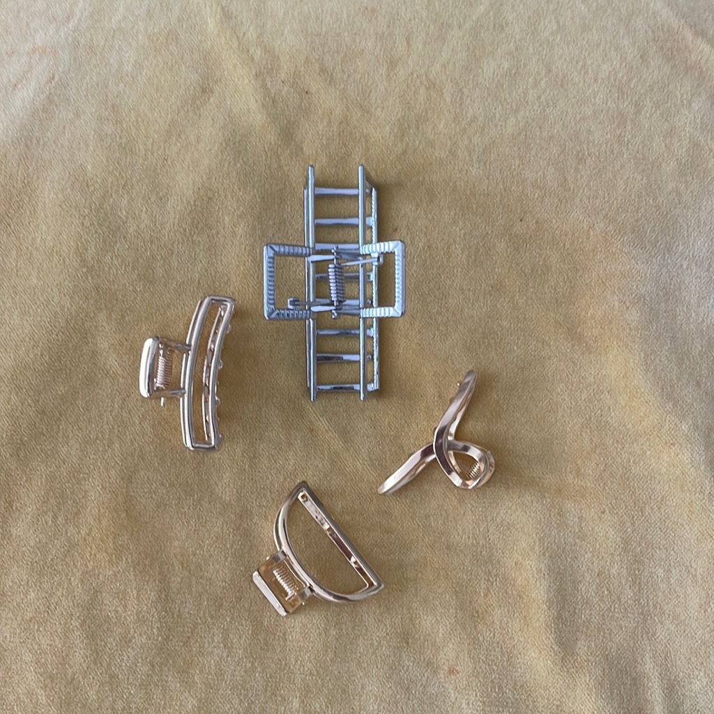 Set Of Four Hair Accessories Brand New